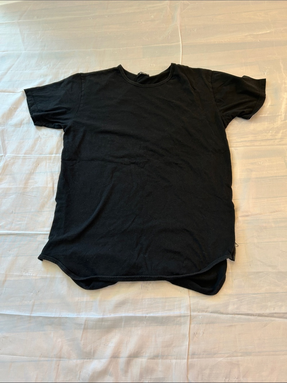 Men's Black Short-Sleeve Crewneck Tee